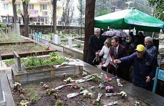 Müftü Alim Efendi mezarı başında anıldı
