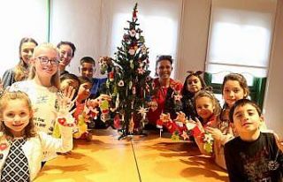 Nilüfer’de yılbaşı süslerini kendileri yaptı