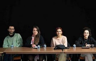 NKT oyuncuları okudu, oyun yazarları dinledi