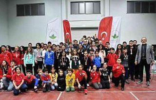 Osmangazi’de satranç ustaları madalyalarına kavuştu