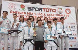 Osmangazili judocular 1. Lig’de