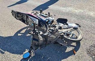 Osmaniye’de motosiklet ile otomobil çarpıştı:...