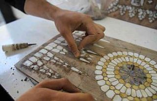 Osmanlı saraylarını süsleyen sedef sanatını...