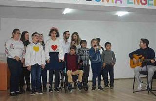 Özel öğrencilerin günleri kutlandı