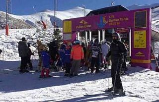 Palandöken’de hafta sonunda kayak keyfi