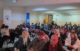 PAÜ’de çocuk istismarına karşı konferans