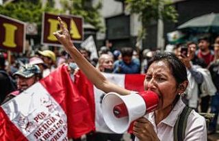 Peru Devlet Başkanı Castillo meclisi feshetti, OHAL...