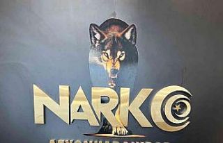 Polis sokak satıcılarına operasyon düzenledi