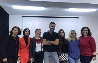 Radyo sunucusu Özadlı, öğrencilerle Buluştu