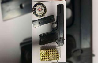 Ruhsatsız tabanca ve 43 adet mermiyle yakalandı