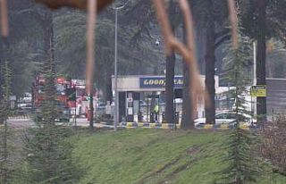 Sakarya’da lastik fabrikasında korkutan yangın