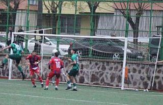 Salihli Belediyespor, Sultangazispor ile berabere...