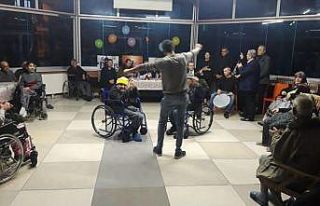 Salihli’de engelliler gününe özel mini müzik...