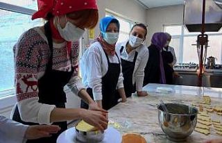 Samsun’da 280 bin kişi halk eğitim kurslarından...