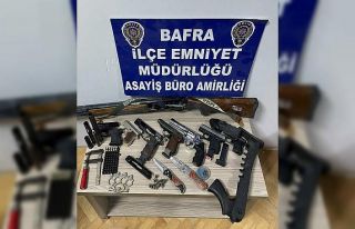 Samsun’da evlerinde silah ele geçen 2 kişi tutuklandı