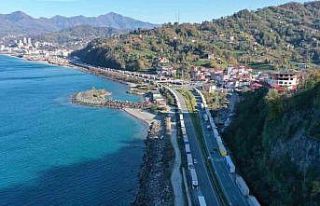 Sarp Sınır Kapısı’nda tır kuyruğu