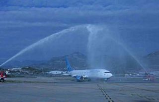 Savaştan sonra ilk Rus uçağı 166 yolcusu ve 6...