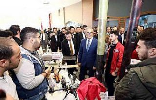 Savunma Sanayii Başkanı Demir, TEKNOFEST ekipleriyle...