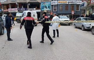 Seyir halindeki araçlardan birbirine kurşun yağdırdılar