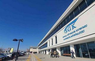 SGK’da hafta sonu "EYT" mesaisi