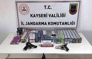 Sigara kaçakçısı jandarmadan kaçamadı