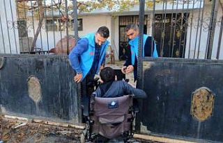 Siirt Belediyesinden engelli vatandaşlara akülü...