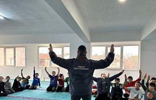 Simav İlçe Müftülüğü’nden öğrencilere izcilik...