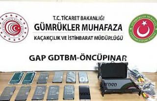 Sınır Kapısında kaçak cep telefonu yakalandı