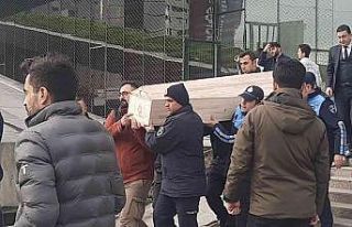 Şişli Belediyesi’nde staj gören genç kız, belediye...