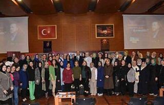 ‘Siyaset Akademisi Kadın’ programında ilk ders...