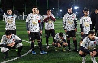 Sokak Ligi’nin finalinde eski hakem Ahmet Çakar...