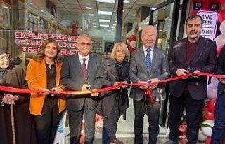 Stajyer olarak girdiği eczaneni patronu oldu