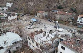 Sular altında kalacak olan Yusufeli’nde yıkım...