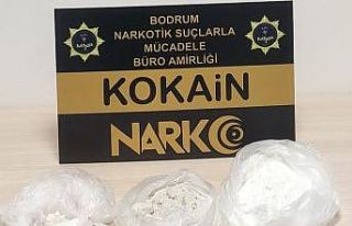Şüpheli şahıslardan 340 gram uyuşturucu madde...