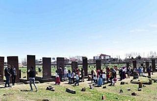 Tarihi kent Ahlat’a ilgi artıyor