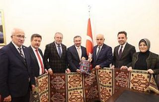 Tarım ve Orman Bakanı Kirişci’ye projelerini...