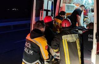 Tarlaya uçan minibüs gence mezar oldu; 1 ölü,...