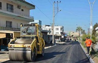 Tarsus’ta yol çalışmaları sürüyor