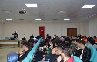 Tatvan’da “Bağımlılıkla Mücadele Semineri”...