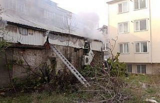 Tekirdağ’da halı yıkama tesisinde yangın çıktı