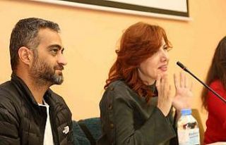 Tiyatrocular gençlere tecrübelerini anlattı