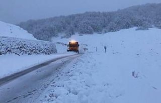Tunceli’de karla mücadele sürüyor