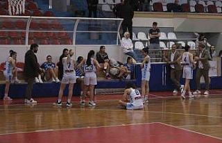 Türkiye Kadınlar Basketbol Ligi’nde İzmit Belediyespor...