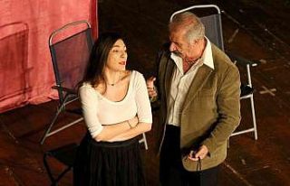 Üç Kafadarlar ‘Hoppala’ ile izleyicisinin karşısına...