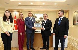 Ukrayna büyükelçisinden Başkan Böcek’e ziyaret