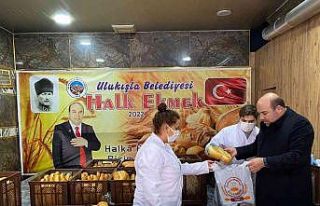 Ulukışla ilçesinde ekmek fırını açıldı