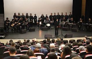 Üniversite öğrencilerinden konser