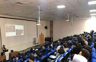 Üniversite öğrencilerine UYUMA aplikasyonu tanıtıldı