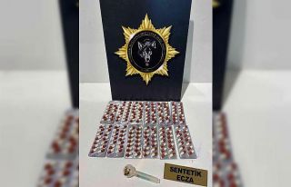 Uyuşturucu haplarla yakalanan şahıs gözaltına...