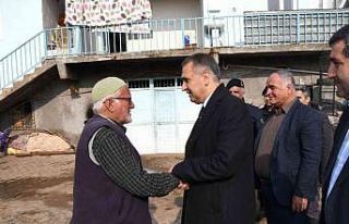 Vali Çuhadar, köylü vatandaşların taleplerini...